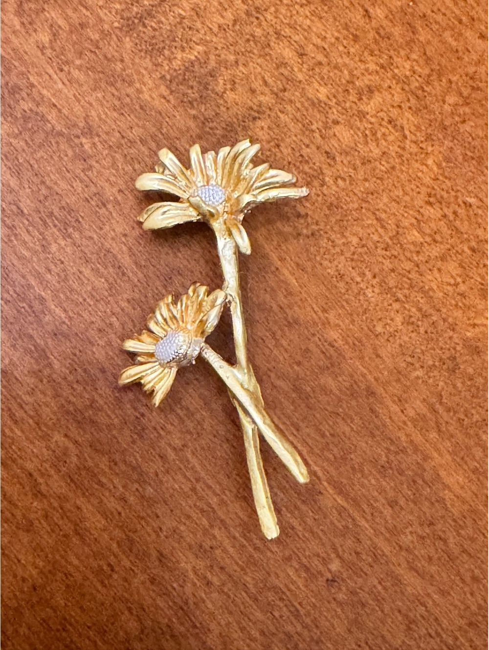 Vintage Gold Tone Floral Brooch Pin with Rhinestone Accents 632